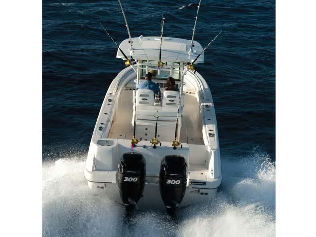 2013 Boston Whaler 320 Outrage