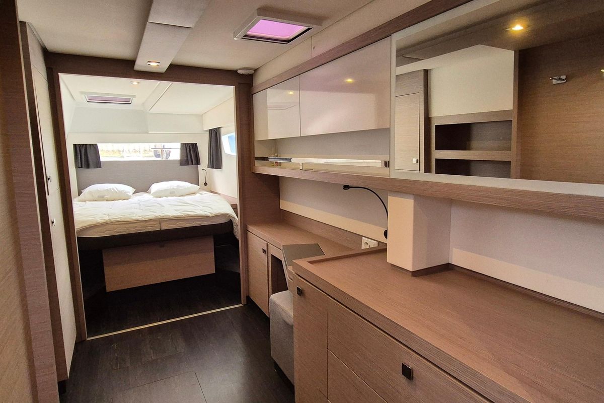 2021 Fountaine Pajot 45 