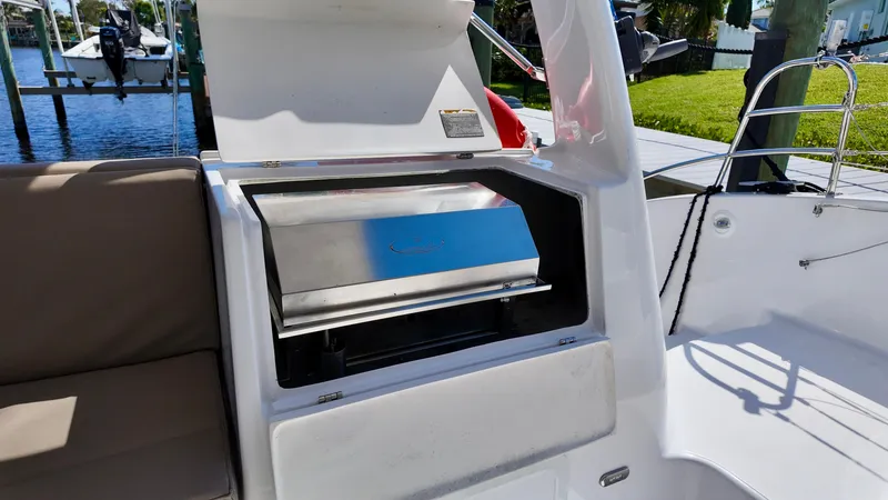 Duet Yacht Photos Pics 