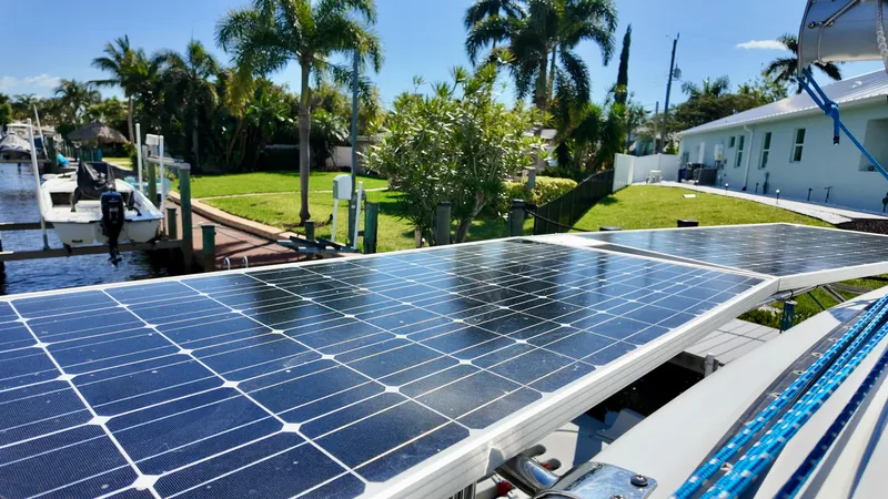 Duet Yacht Photos Pics 