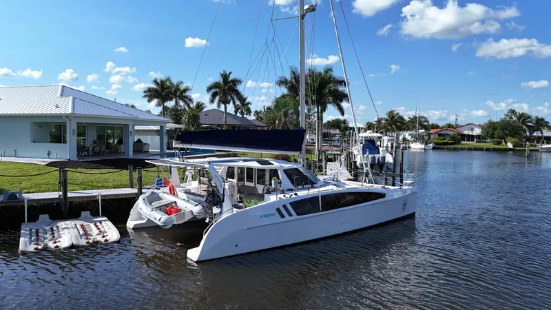 Duet Yacht Photos Pics 