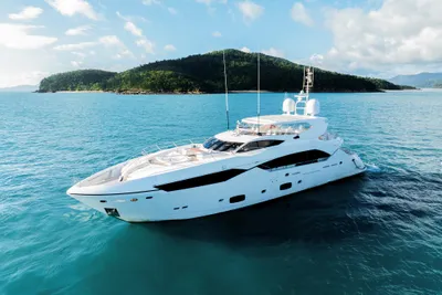 Sunseeker 115 Sport Yacht