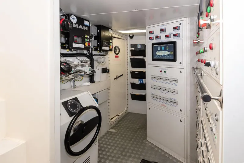 Willpower Yacht Photos Pics Control room of 2018 FERETTI Navetta 37 yacht with advanced navigation equipment.