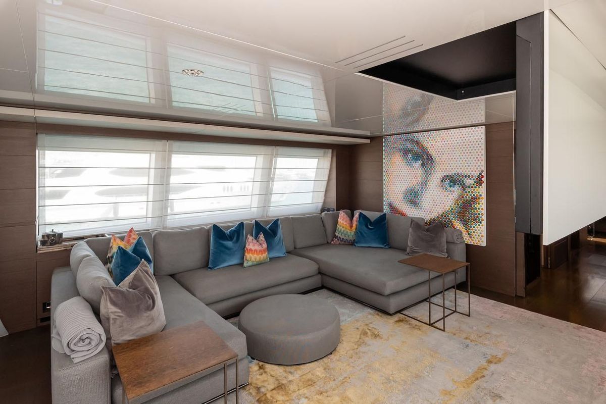 2018 Ferretti Yachts 123 