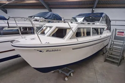 1994 Viking 26 Wide Beam called Bubbles