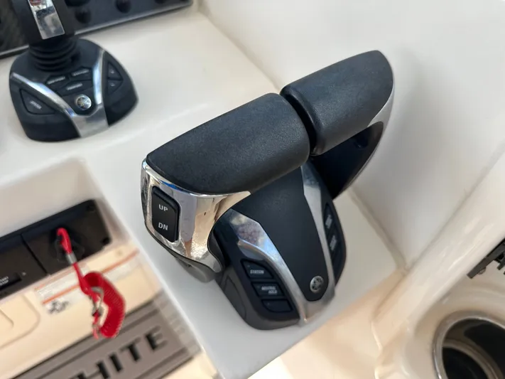  Yacht Photos Pics Throttle controls on a 2022 Grady-White Freedom 285 boat dashboard.