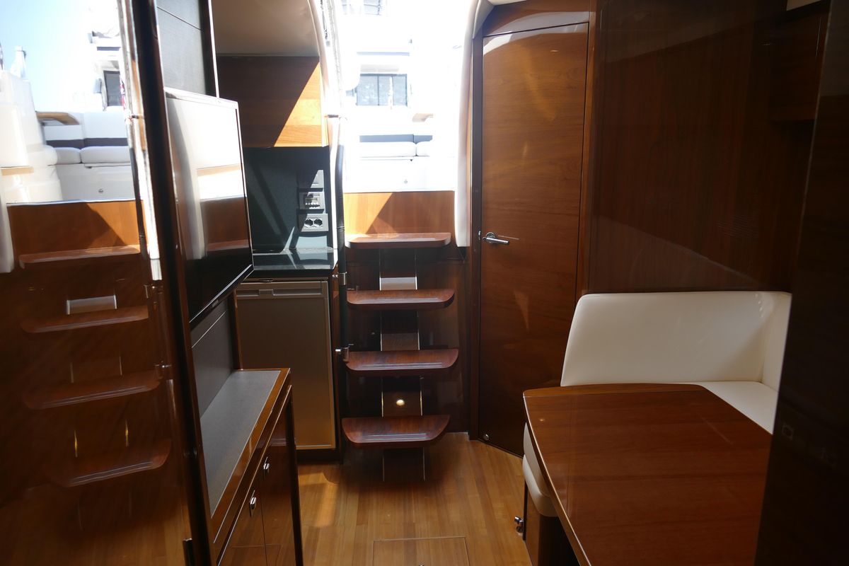 2014 Princess 42 