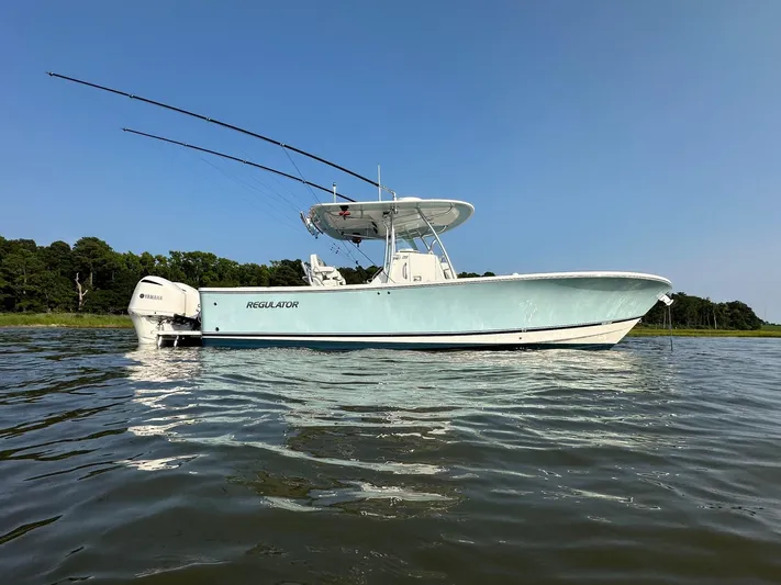 Groovin Yacht Photos Pics 