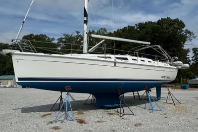 Hunter 38
