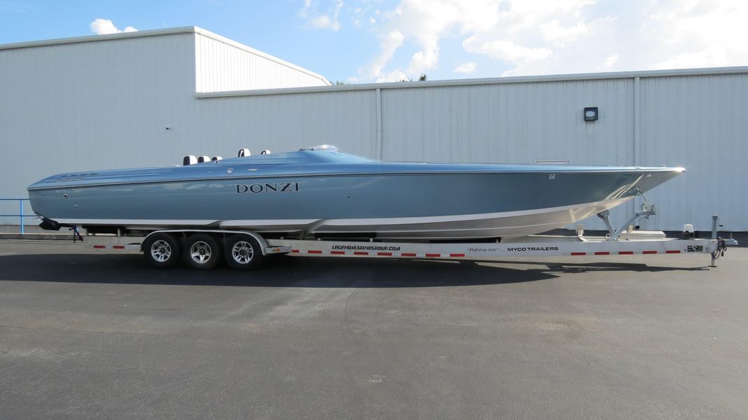 2006 Donzi 43 ZR