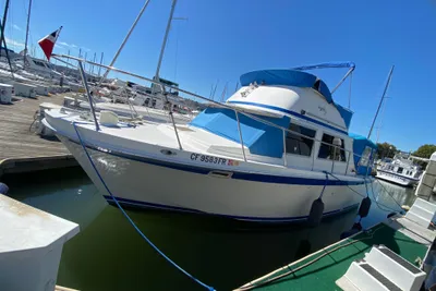 Uniflite Sport Flybridge