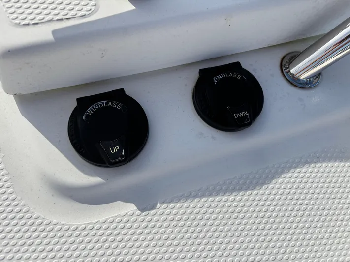 Y Knot Yacht Photos Pics Windlass controls on 2017 Cutwater C-28 Deluxe boat deck.