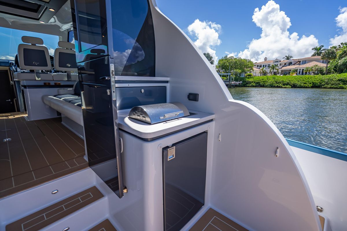 2019 Palm Beach Motor Yachts 50 