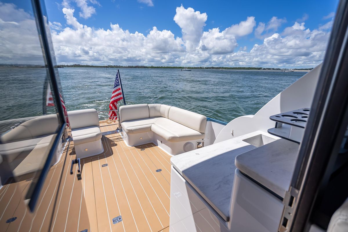 2019 Palm Beach Motor Yachts 50 