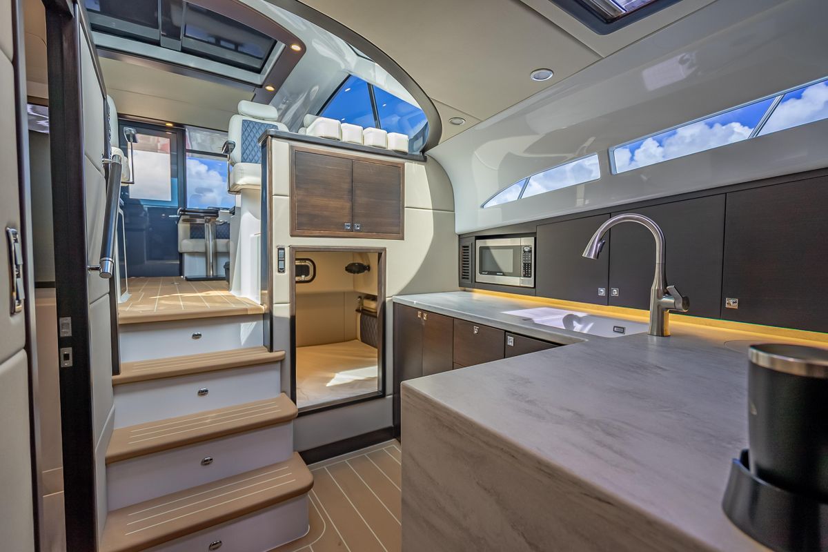 2019 Palm Beach Motor Yachts 50 