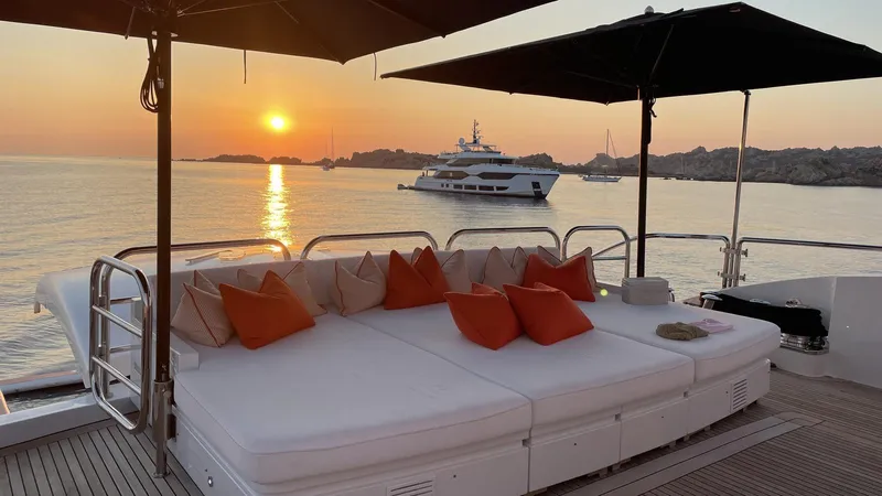 D'one Yacht Photos Pics 
