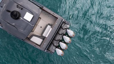 Yacht