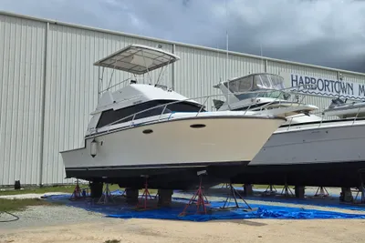 Luhrs 342 Sport Fisher