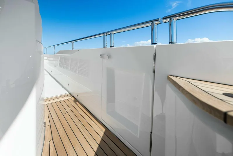 Amarula Sun Yacht Photos Pics 