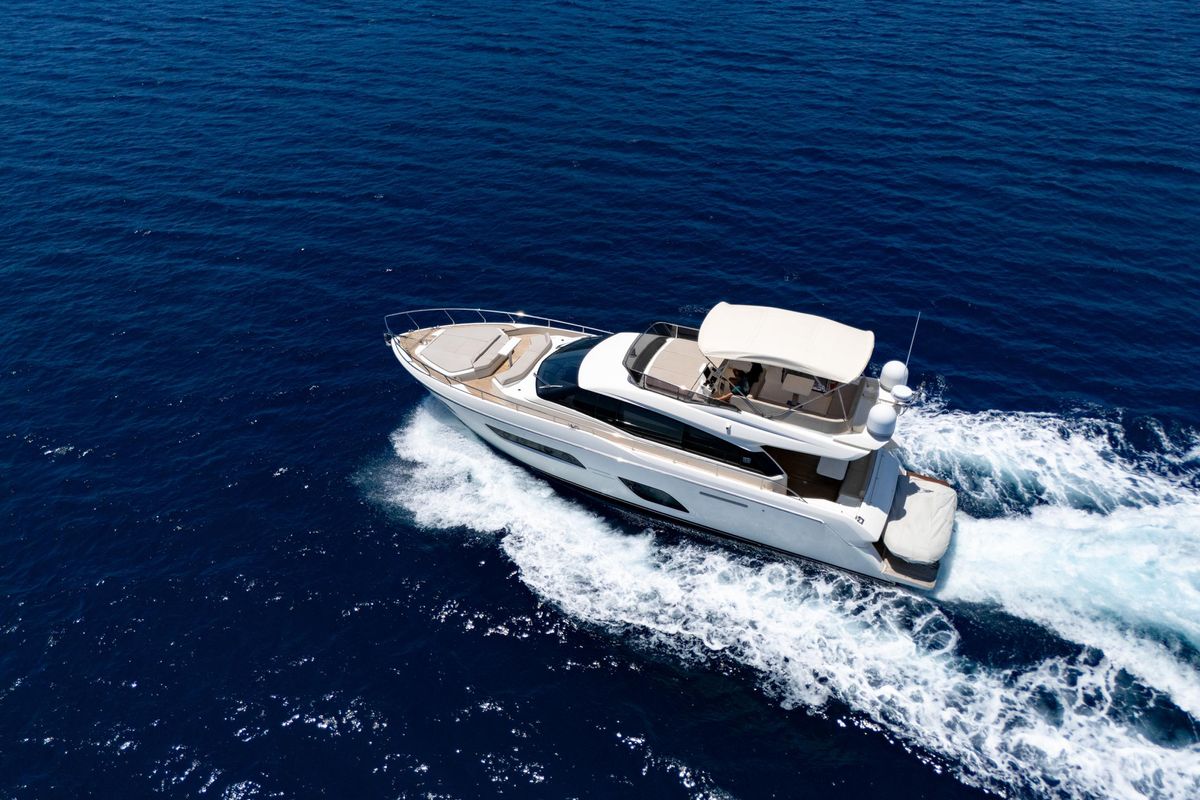 2021 Ferretti Yachts 57 