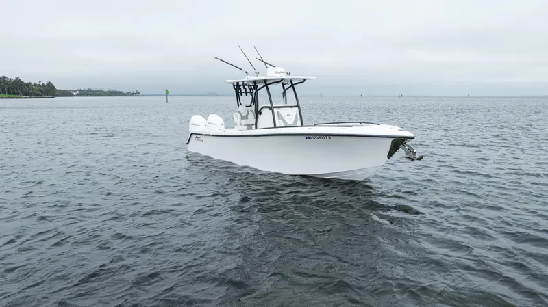  Yacht Photos Pics 2024 Streamline 26 CC boat on open water, overcast sky.