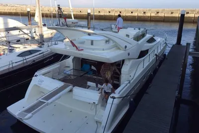 2000 Ferretti Yachts 620