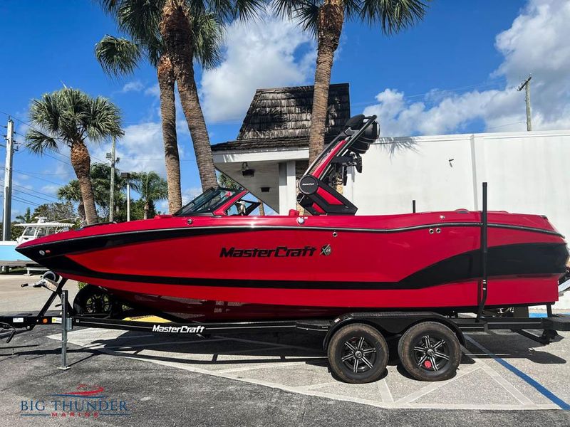 2022 MasterCraft X24