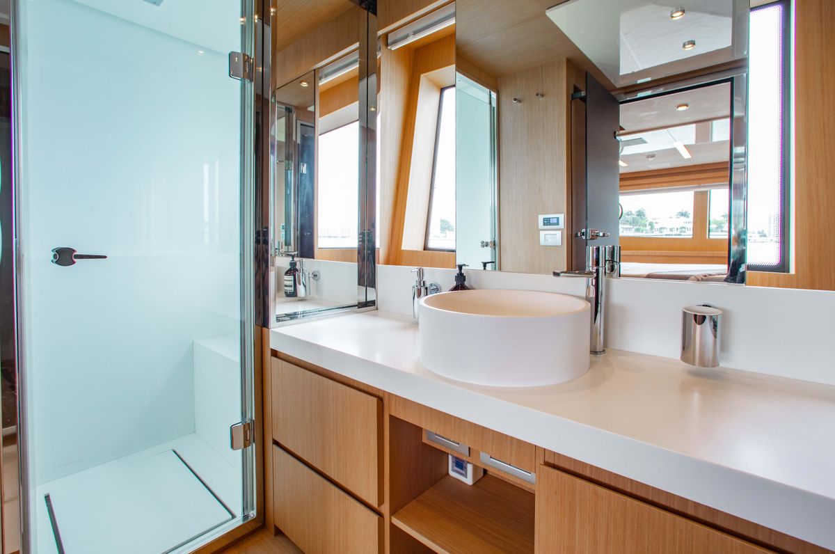 2016 Riva 88 