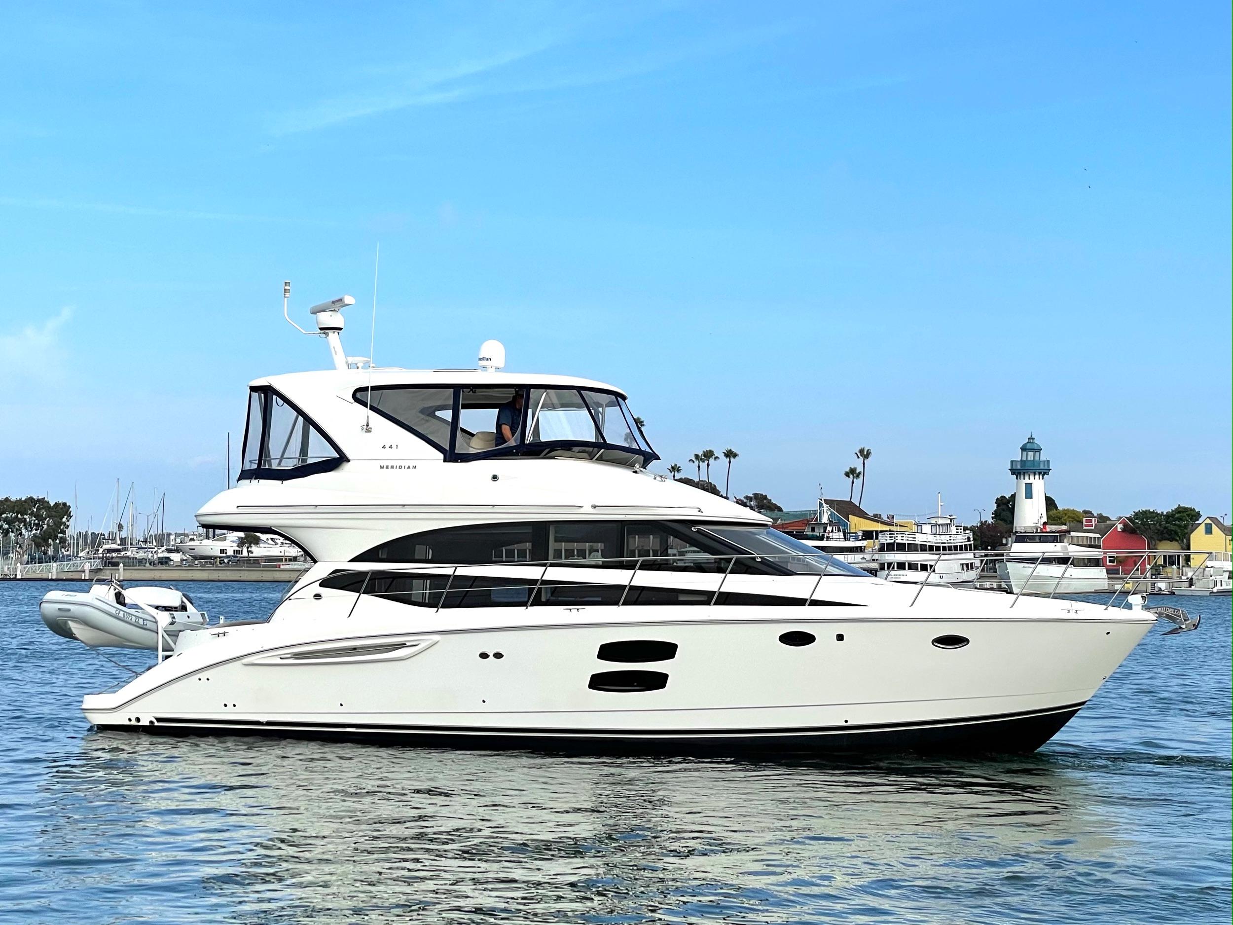 2012 Meridian 441 Sedan Motor Yacht for sale - YachtWorld