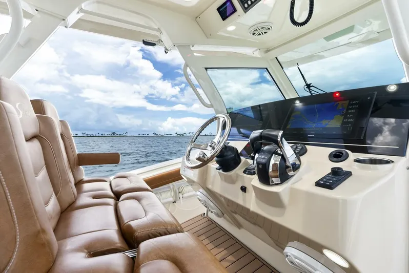  Yacht Photos Pics 2018 Scout 355 Lxf - Image 18