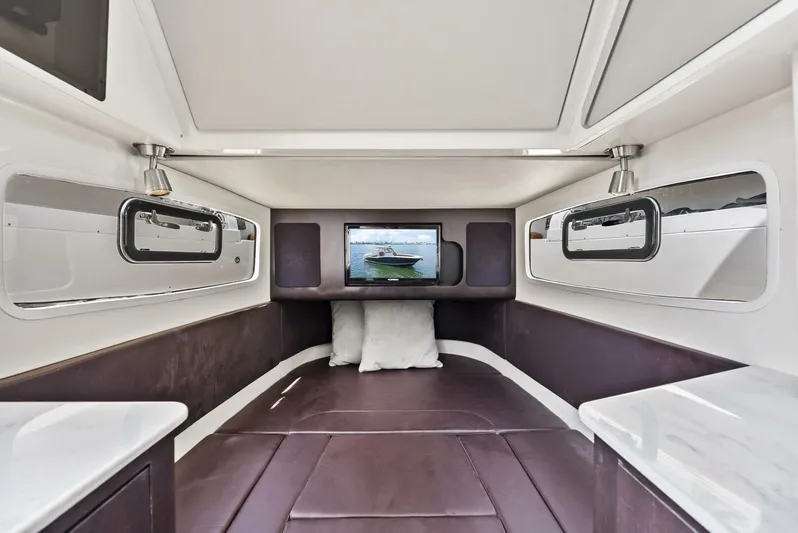  Yacht Photos Pics 2018 Scout 355 Lxf - Image 11