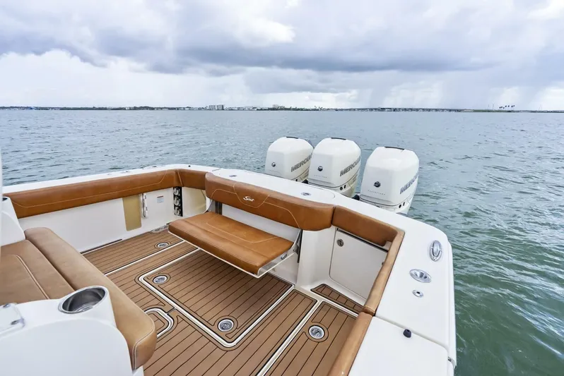  Yacht Photos Pics 2018 Scout 355 Lxf - Image 7