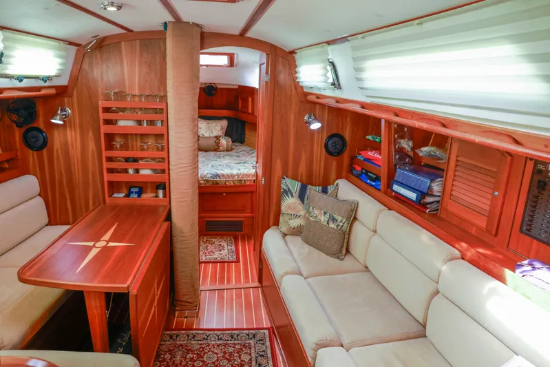 Champagne Lady Yacht Photos Pics 