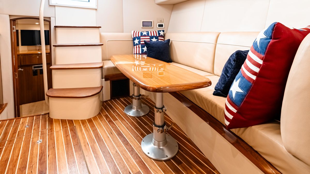 2014 Viking 42 