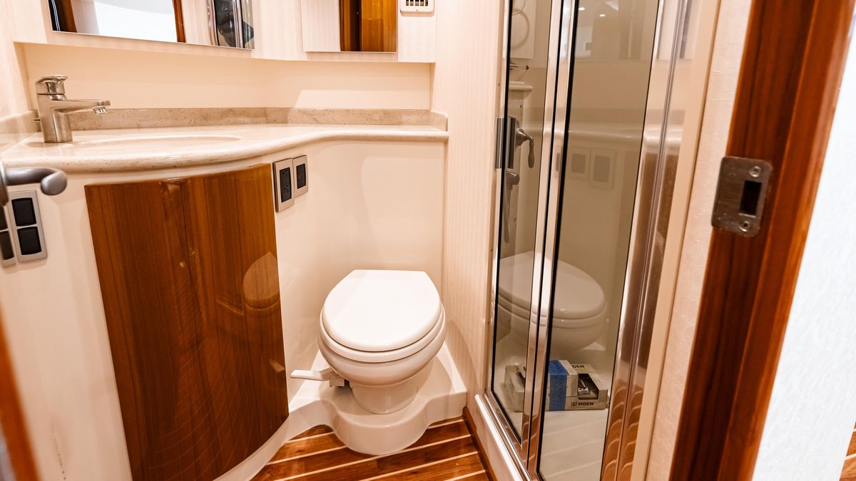 2014 Viking 42 