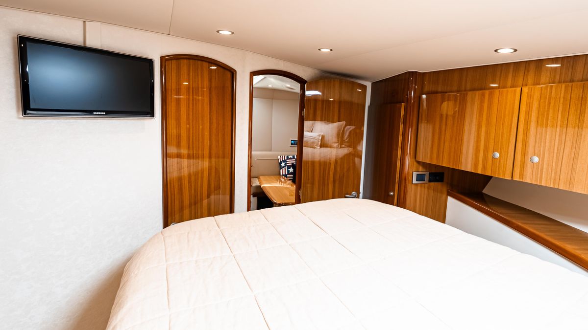 2014 Viking 42 