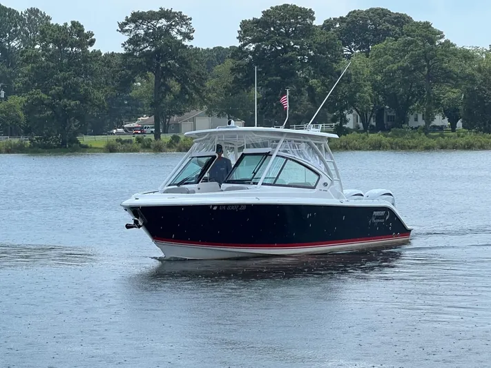  Yacht Photos Pics Pursuit DC 266