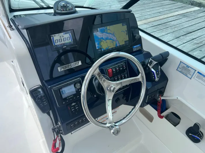  Yacht Photos Pics Pursuit DC 266