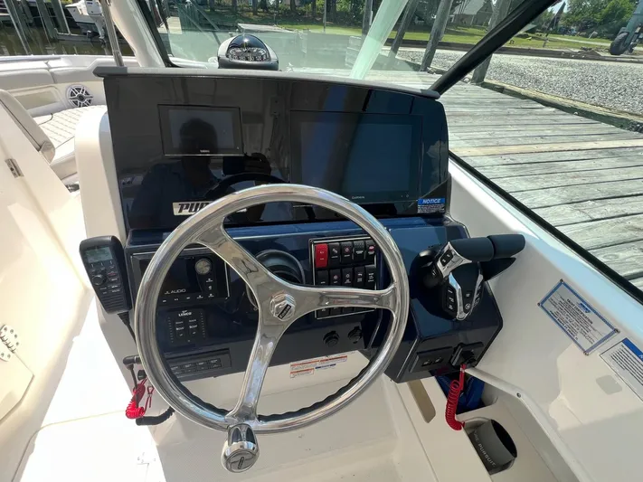  Yacht Photos Pics Pursuit DC 266