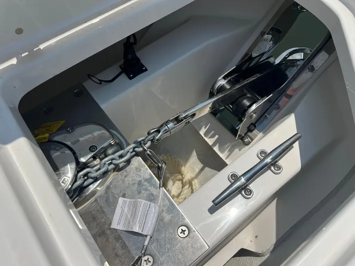  Yacht Photos Pics Pursuit DC 266