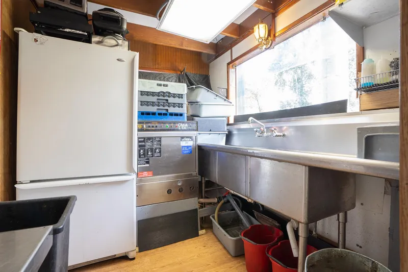 Willamette Queen Yacht Photos Pics 