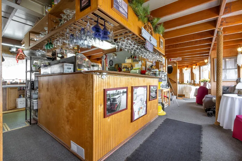 Willamette Queen Yacht Photos Pics 