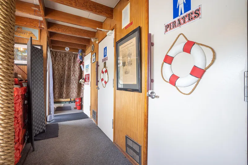 Willamette Queen Yacht Photos Pics 