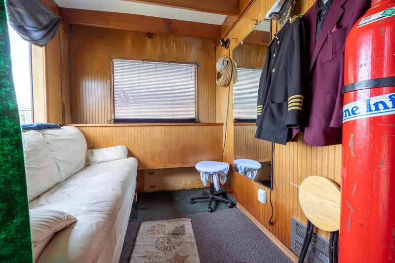 Willamette Queen Yacht Photos Pics 