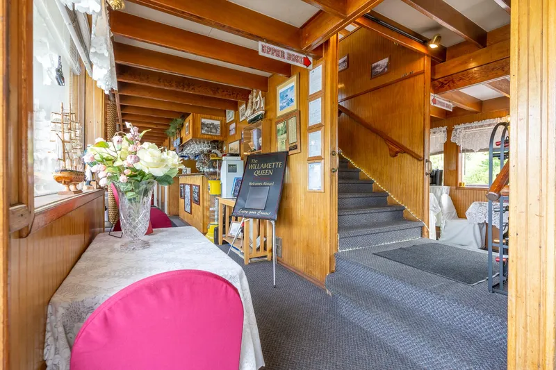 Willamette Queen Yacht Photos Pics 