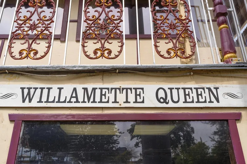 Willamette Queen Yacht Photos Pics 