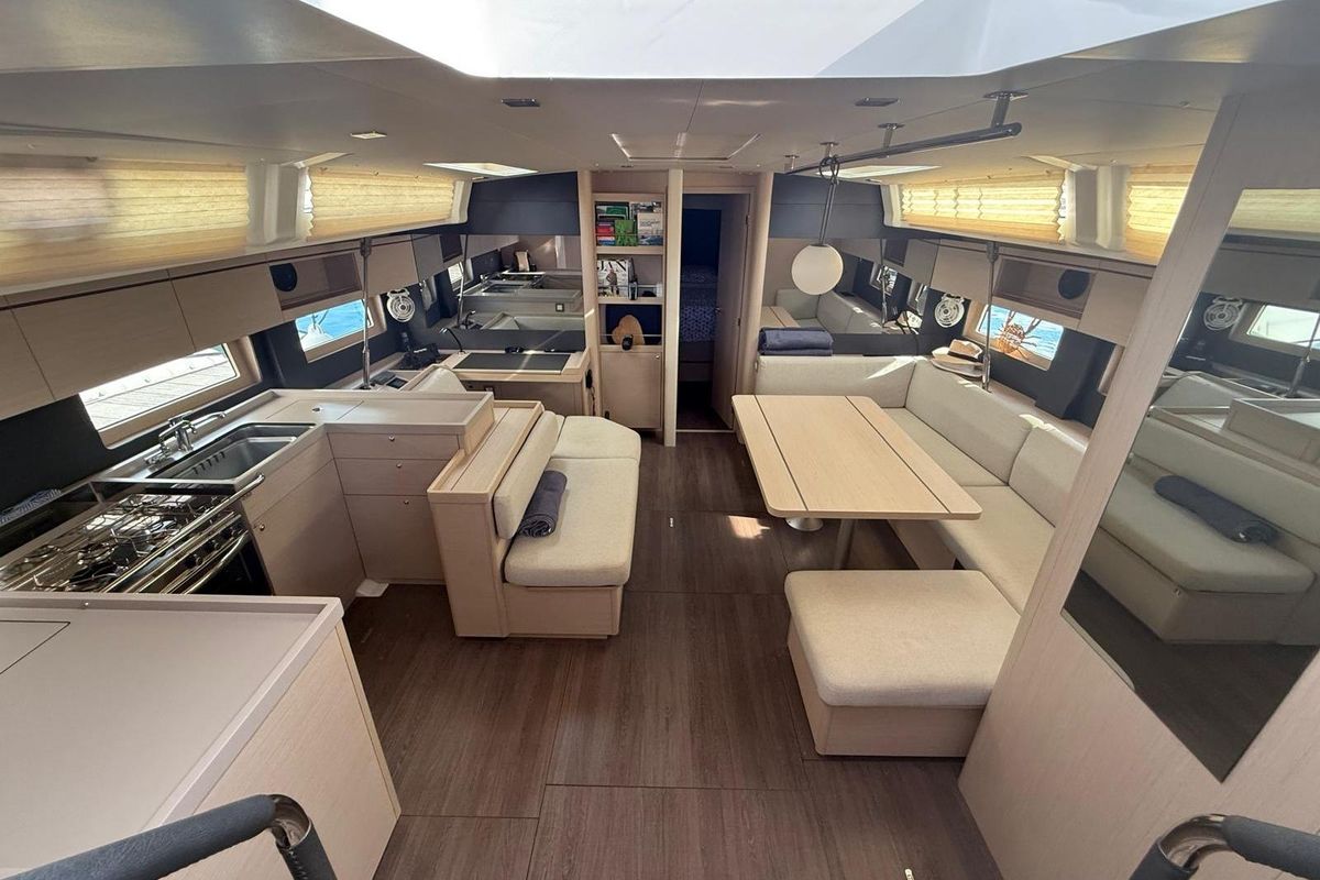 2021 Beneteau 52 