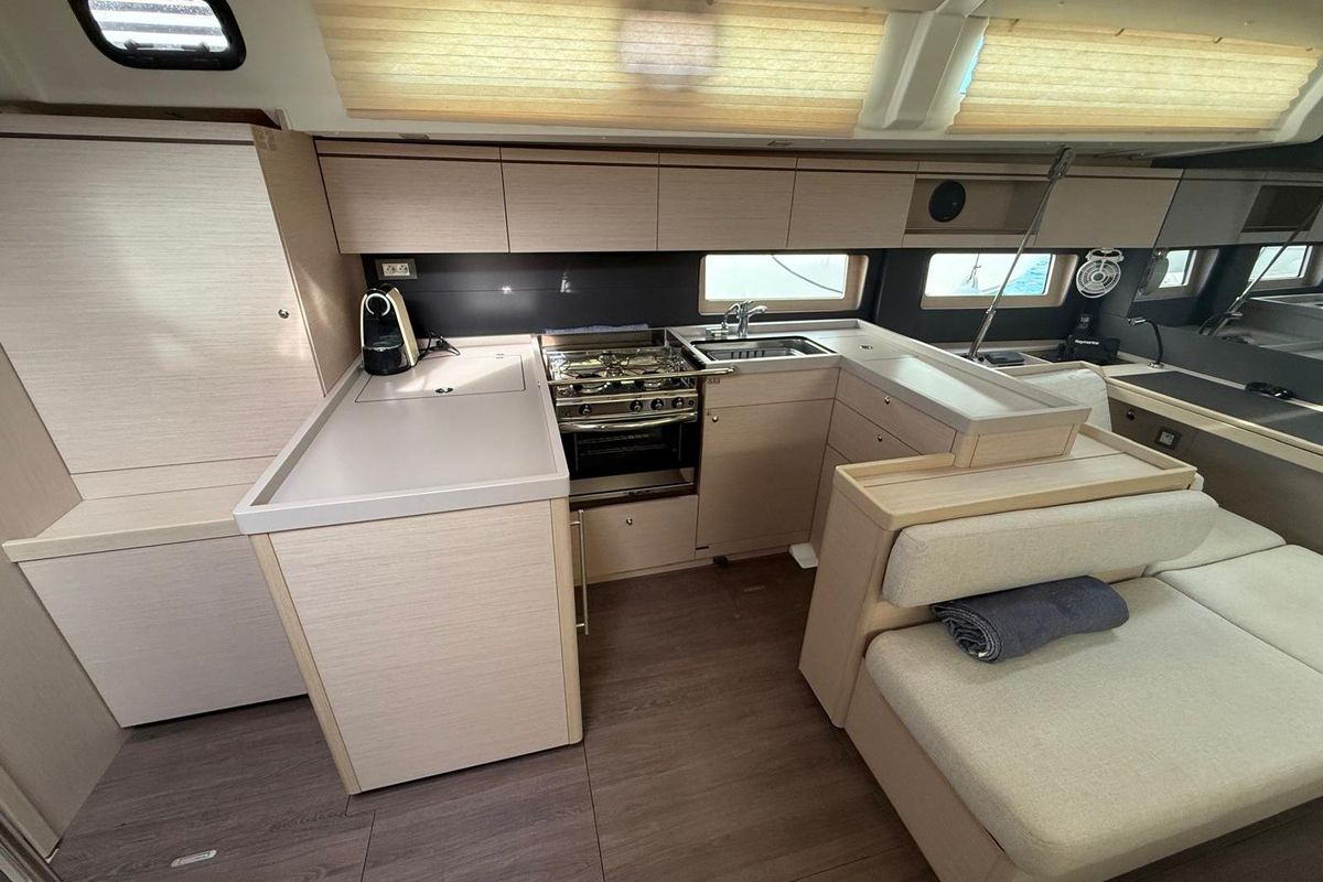 2021 Beneteau 52 