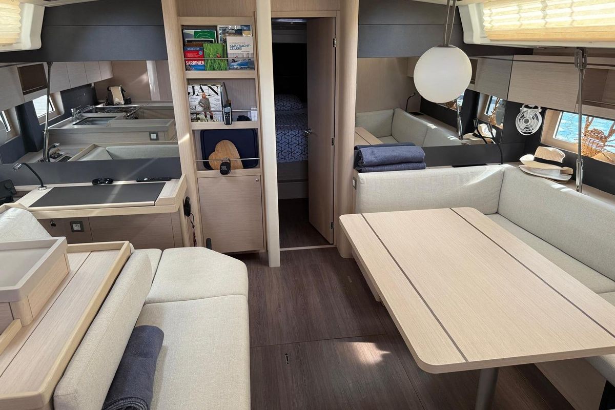 2021 Beneteau 52 