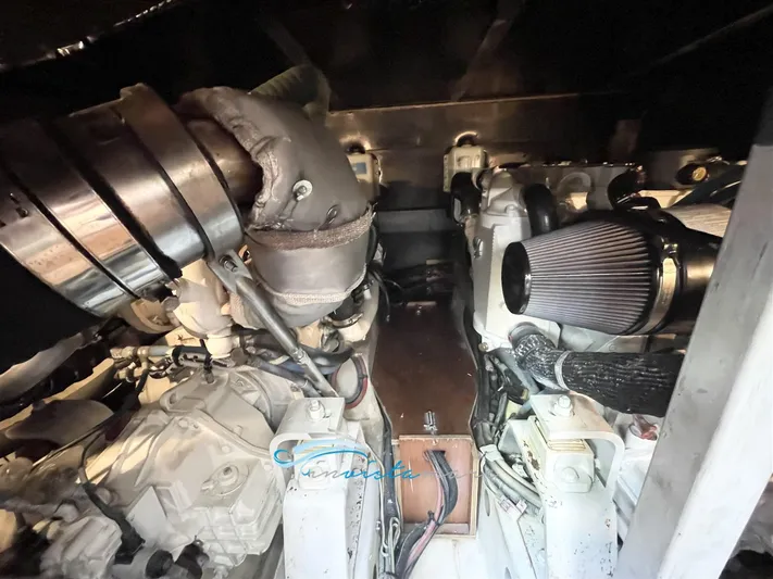  Yacht Photos Pics Prestige 42 motori